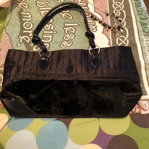 Adrienne Arpel Black Signature Club A Purse - Picture 7 of 14